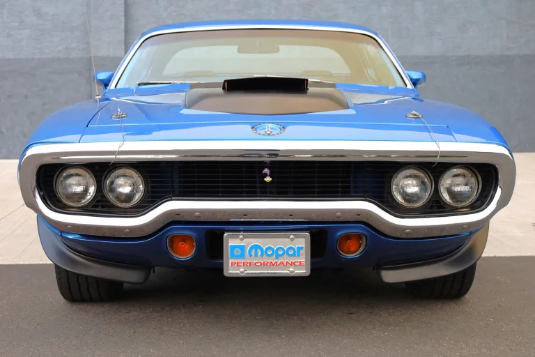 Vehicle image 20
