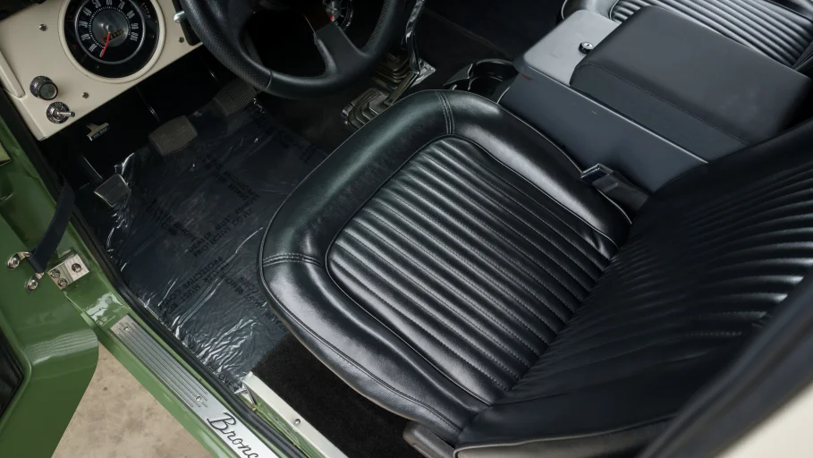 Vehicle image 354